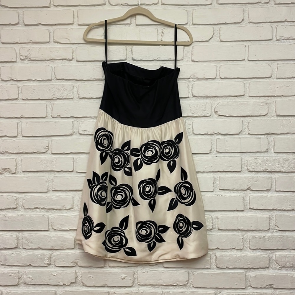 White House Black Market Embroidered Rose Dress